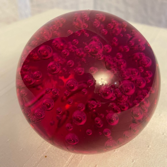 Red Resin Sphere - Picture 1 of 5